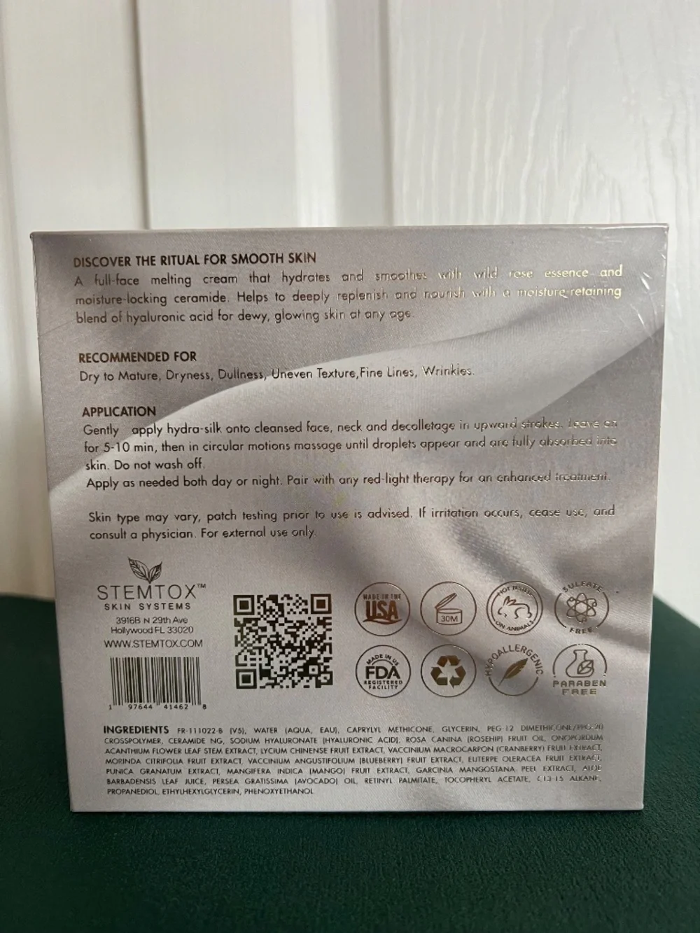 Spacetouch Reviver Set - Luxe Skincare Device (new in box, unopened)